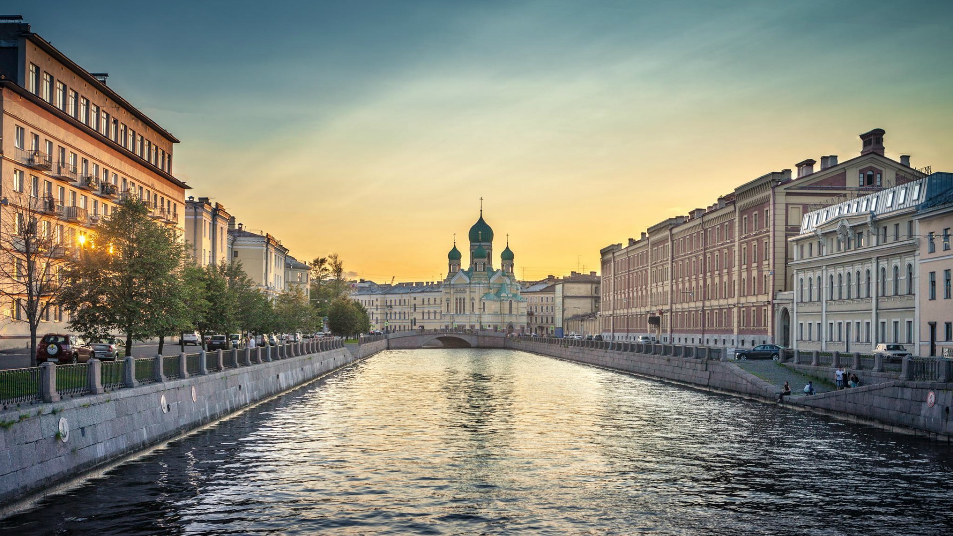 водный-канал-в-Санкт-Петербурге